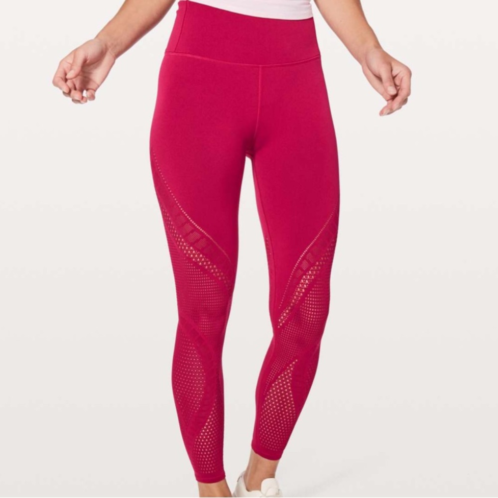 Lululemon Reveal Tight Interconnect Ruby Red